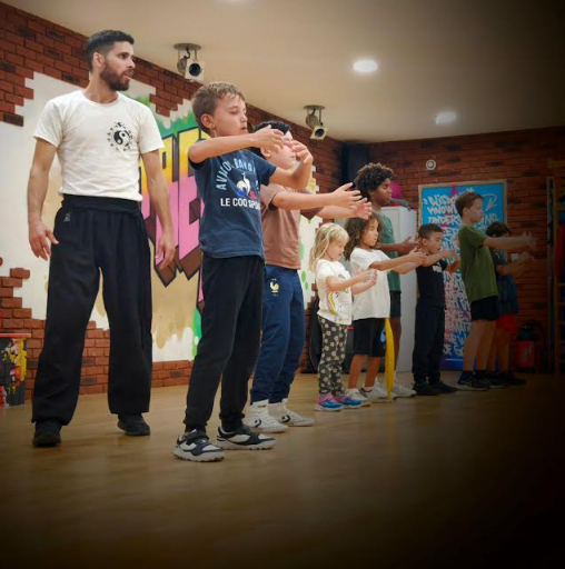Découvrez le Kung Fu Jeet Kune Do enfant (JKD) à Bayonne, Salies-de-Béarn et Habas : activité sportive, éducative et complète toute l’année