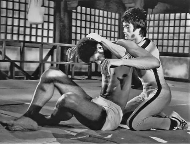 Le premier stage de la saison se déroulera à salies ce dimanche 10 décembre de 10h à 13h
Au programme : boxe anglaise / pieds-poings / ground fighting
Prix : 20€ / 15€ si vous amenez une personne avec vous 😉
Merci de me signaler votre présence ou non 🙏🏻

Be water, my friend 💧
•
•
#jkd #jkdlesson #jkdtraining #sport64 #wushufrance #afjkd #leefightschool #jkdfrance #artsmartiauxchinois #kungfufrance #kfjkd #semotiverensemble #Bayonne #semotiver #confianceensoi #jkdlife #jkdstyle #tigertraining #enformepourlajournée #depassetespeurs #saliesdebéarn #tigerway